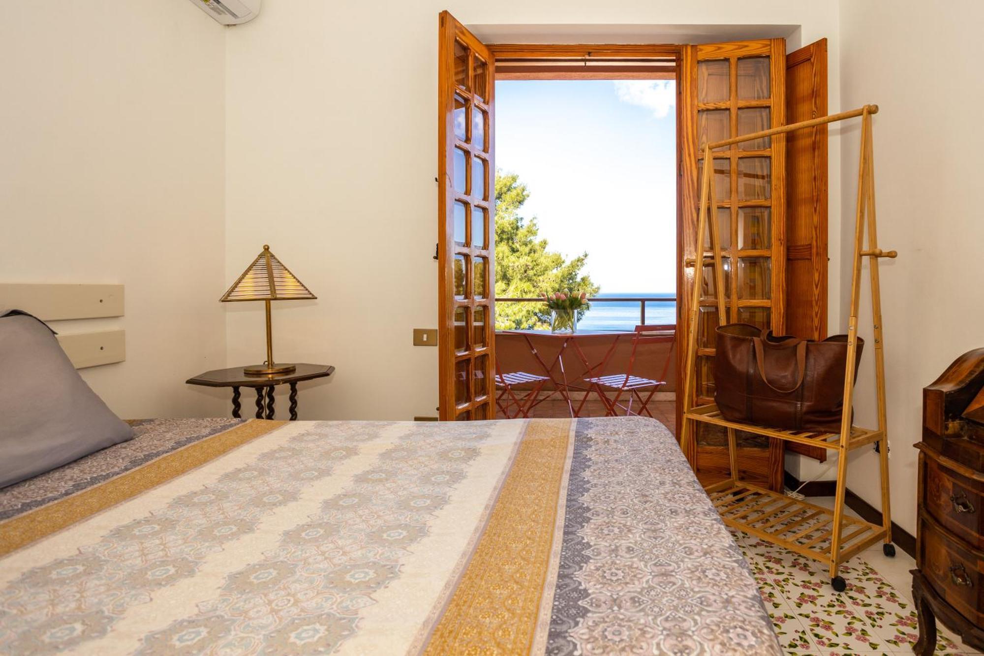 Villa Nel Verde Sul Mare, Mondello, Palermo Zewnętrze zdjęcie
